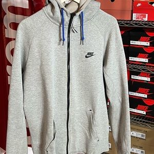 Nike tech fleece hoodie, grey, size L